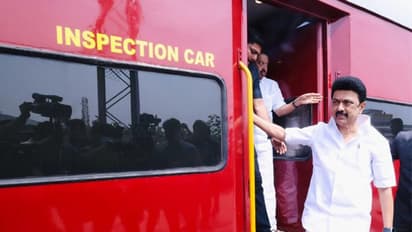 ஸ்டாலின் சென்ற ரயிலில் பெண் செய்த காரியம்! திடீரென நின்ற ரயில்! உஷாரான முதல்வரின் பாதுகாவலர்கள்!நடந்தது என்ன? 