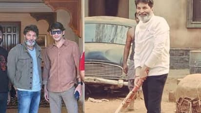 మహేష్ సినిమా షూటింగ్ పక్కన పెట్టి... క్రికెట్ ఆడుతున్న త్రివిక్రమ్ శ్రీనివాస్