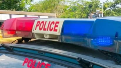 റിട്ടയേഡ് ജഡ്ജിക്കും ഭാര്യയ്ക്കും ഭക്ഷണത്തിൽ വിഷം കലർത്തി നൽകി, ആഭരണങ്ങളും പണവുമായി കടന്ന് വീട്ടുജോലിക്കാരൻ