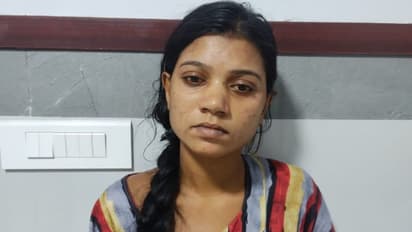 കുതിരവട്ടത്തുനിന്ന് ചാടിയ പൂനം ഭര്ത്താവിനെ കൊന്നത് അവിഹിത ബന്ധം പൊക്കിയപ്പോള്; രക്ഷപ്പെട്ടത് ശൗചാലയം വഴി