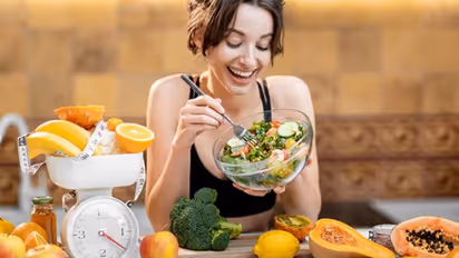 సమ్మర్ లో బరువు తగ్గాలా..? వీటిని తింటే చాలు..!