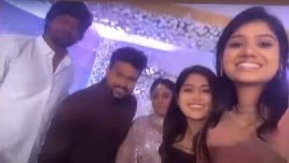 பாண்டியன் ஸ்டோர் சீரியல் நடிகருக்கு நடந்த திருமணம்..! வைரலாகும் அழகிய ஜோடிகளின் புகைப்படம்..!