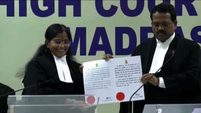 'ഹർജി പരിഗണിച്ചാൽ ഇത്തരം പരാതി തുടരും'; വിക്ടോറിയ ഗൗരിയുടെ നിയമനം ശരിവച്ച് സുപ്രീം കോടതി, സത്യപ്രതിജ്ഞ ചെയ്തു