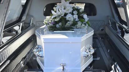 മരിച്ചെന്ന് കരുതി ശവസംസ്കാരം നടത്താൻ ഒരുങ്ങവേ ശ്വാസമെടുത്ത് സ്ത്രീ