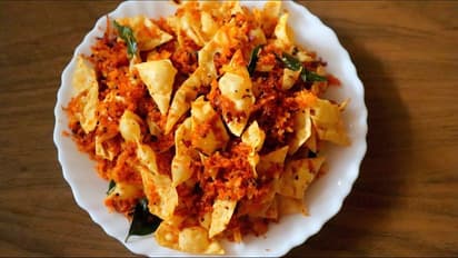 ചോറിനൊപ്പം കഴിക്കാൻ രുചികരമായ പപ്പടം തോരൻ ; റെസിപ്പി