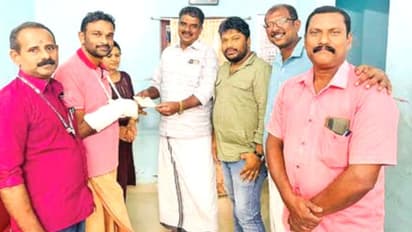 പതിവായി യാത്ര ചെയ്യുന്ന കെഎസ്ആര്ടിസി ബസിലെ ഡ്രൈര്ക്ക് പരിക്കേറ്റു; സഹായഹസ്തവുമായി യാത്രക്കാരുടെ കൂട്ടായ്മ