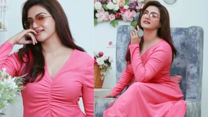 పింక్ డ్రెస్ లో హనీ రోజ్ కత్తి లాంటి సొగసు.. వణికించే చలిలో సైతం చెమటలు పట్టించే స్ట్రక్చర్ 