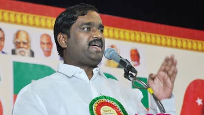 அஞ்சல்துறையில் தமிழர்களை திட்டமிட்டு புறக்கணிக்க சதி! விண்ணப்பத்தை மாத்துல அவ்வளவுதான்! வேல்முருகன் எச்சரிக்கை