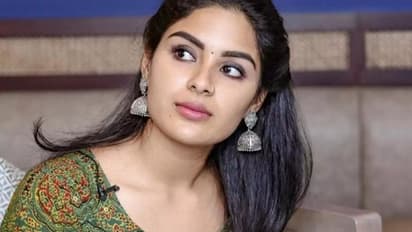 'സംയുക്ത എന്ന് വിളിച്ചാൽ മതി'; 'മേനോൻ' ഒഴിവാക്കി നടി