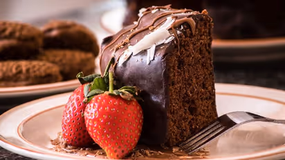 Valentine's Day 2023 Recipe: This delicious chocolate cake will win your partner's heart