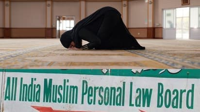 ಮಸೀದಿಯಲ್ಲಿ ಮುಸ್ಲಿಮ್ ಮಹಿಳೆಯರಿಗೆ ಪ್ರಾರ್ಥನೆ ಸಲ್ಲಿಸಲು ಅವಕಾಶ, ಮುಸ್ಲಿಮ್ ಬೋರ್ಡ್!