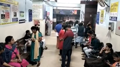 പെരുംകളിയാട്ട നഗരിയിൽ നിന്ന് ഐസ്ക്രീം കഴിച്ചു; പയ്യന്നൂരിൽ 100 ലേറെ പേർക്ക് ഭക്ഷ്യവിഷബാധ