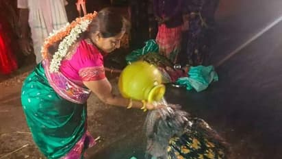 Chitradurga: ಮುಟ್ಟೆಂದು ಊರಾಚೆ ಇದ್ದವರನ್ನು ಮನೆಗೆ ಕರೆತಂದು ಶಾಸಕಿ ಪೂರ್ಣಿಮಾ ಜಾಗೃತಿ