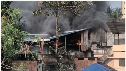 അക്വേറിയം ഗോഡൗണിലെ തീപിടിത്തം ഷോര്ട് സര്ക്യൂട്ട് മൂലമല്ല, അഗ്നിരക്ഷാ സംവിധാനങ്ങളില്ലെന്നും കണ്ടെത്തൽ