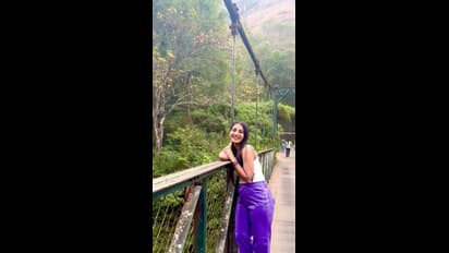 వైట్ టాప్ లో అనన్య అందానికి ఫ్యూజులు అవుట్.. స్ట్రక్చర్ ఇలా ఉంటే భరించేదెలా, నెటిజన్ల కొంటె కామెంట్స్ 