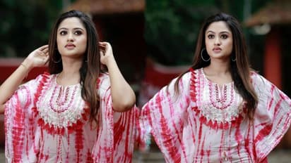 കഫ്താനിൽ തിളങ്ങി സ്വാതി നിത്യാനന്ദ്, ചിത്രങ്ങൾ പങ്കുവെച്ച് താരം