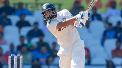 നാഗ്പൂരില് ഓസ്ട്രേലിയക്കെതിരായ സിക്സര് പൂരം; കാരണം വ്യക്തമാക്കി മുഹമ്മദ് ഷമി-വീഡിയോ