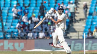 400కు భారత్ ఆలౌట్.. మెలికలు తిరుగుతున్న పిచ్పై కంగారూలు నిలదొక్కుకునేనా..?