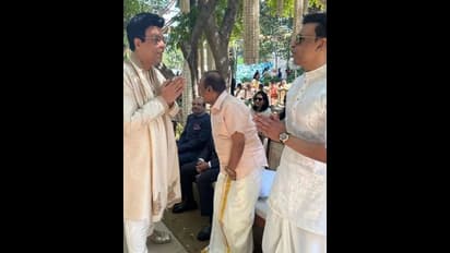  ವಾಕಿಂಗ್ ಸ್ಟಿಕ್ ಹಿಡಿದು ನಡೆಯುತ್ತಿರುವ ಆಮೀರ್‌ ಖಾನ್‌; ಕಾಲಿಗೆ ಆಗಿದ್ದೇನು?