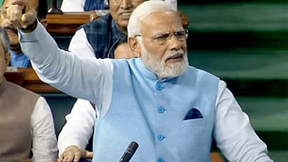 Modi Jacket: பிரதமரின் பிளாஸ்டிக் ஜாக்கெட்டை வடிவமைத்த தமிழக இளைஞர்