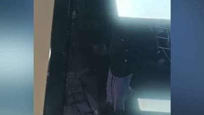 കടയുടെ ചില്ല് വാതിൽ കണ്ടില്ല, തലയിടിച്ച് വീണ് വൃദ്ധൻ മരിച്ചു