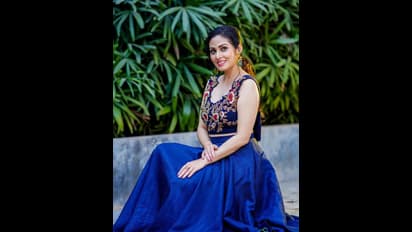 నిండు జాబిలిలా వెలిగిపోతున్న నటి సదా.. ‘జయం’ భామ గ్లామర్ మెరుపులకు చూపు తిప్పుకోవడం కష్టమే.. 