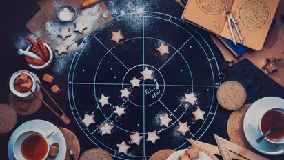 Weekly Tarot Card Reading: Predictions from August 28 to September 3, 2023