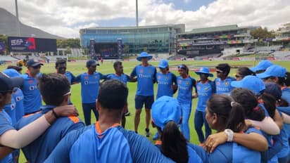 വനിതാ ടി20 ലോകകപ്പ്: ഇന്ത്യ- പാകിസ്ഥാന് മത്സരത്തില് ടോസ് വീണു! സ്മൃതി മന്ദാനയില്ലാതെ നീലപ്പട