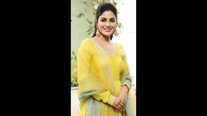 ఒక్క సినిమాతో ఇండస్ట్రీకి గుడ్‌బై చెప్పాలనుకున్నా.. `సార్‌`హీరోయిన్‌ షాక్‌.. `భీమ్లా నాయక్‌`పై కామెంట్‌