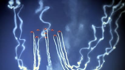 Aero India 2023 ಬೆಂಗಳೂರಿನ ಏರ್‌ಶೋಗೆ ಜನಸಾಗರ, ಬಾನಂಗಳದಲ್ಲಿ ಸ್ವದೇಶಿ ಏರ್‌ಕ್ರಾಫ್ಟ್ ಚಿತ್ತಾರ!