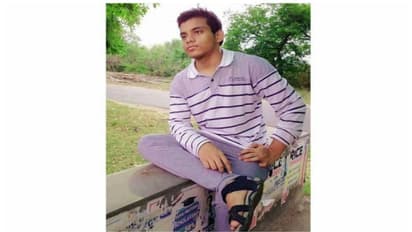 കോഴിക്കോട് എൻഐടിയിൽ വിദ്യാർഥി ആത്മഹത്യ ചെയ്തു, മരിച്ചത് പശ്ചിമ ബംഗാൾ സ്വദേശി നിധിൻ ശർമ്മ