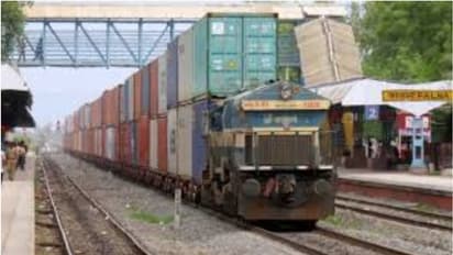 മുംബൈയിലേക്ക് പുറപ്പെട്ട കണ്ടെയ്നർ ട്രെയിൻ കാണാതായോ?; പ്രചരിക്കുന്ന വാർത്ത സത്യമല്ലെന്ന് റെയിൽവേ
