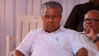 ശിവശങ്കറിന്റെ അറസ്റ്റ്: മുഖ്യമന്ത്രിക്കെതിരെ ആയുധമാക്കി പ്രതിപക്ഷം, ആശ്വാസത്തോടെ ബിജെപി