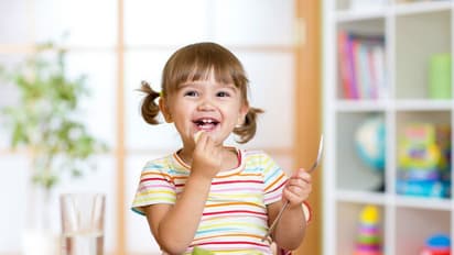 കുട്ടികൾക്ക് ബ്രേക്ക്ഫാസ്റ്റ് നൽകുമ്പോൾ ഈ ഭക്ഷണങ്ങൾ ഉൾപ്പെടുത്താൻ മറക്കരുത് 