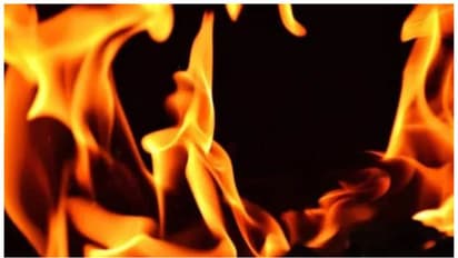 പേൾ ടവർ ബി5 ഫ്ലാറ്റ്, 25 നില കെട്ടിടത്തിൽ തീപിടിത്തം; മലയാളികൾ അടക്കം നൂറുകണക്കിന് കുടുംബങ്ങൾ, ഒഴിപ്പിക്കുന്നു