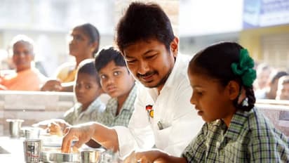 முதல்வரை தொடர்ந்து அமைச்சர் உதயநிதி சேலத்தில் திடீர் ஆய்வு