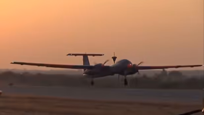 பெங்களூரு ஏரோ இந்தியா 2023ல் கண்ணைக் கவரும் டிஆர்டிஓ தயாரிப்பான டபாஸ் ட்ரோன்!!