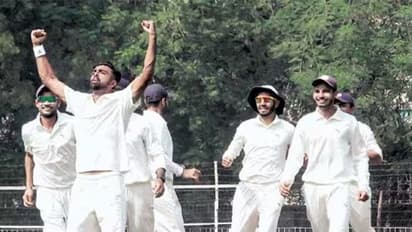 ரஞ்சி டிராபி ஃபைனலில் பெங்கால் அணியை சொற்ப ரன்களுக்கு சுருட்டிய சௌராஷ்டிரா..!