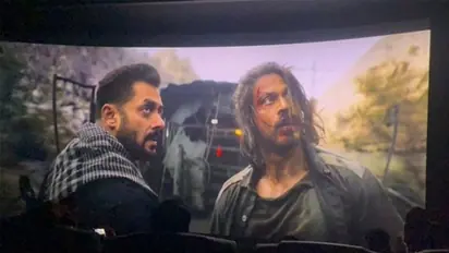 ബോക്സ് ഓഫീസ് ചരിത്രത്തിലേക്ക് 'പഠാന്‍'; ബോളിവുഡ് ചിത്രങ്ങളുടെ ഇന്ത്യന്‍ കളക്ഷനില്‍ ഏറ്റവും ഉയര്‍ന്ന തുക!