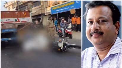 നിയന്ത്രണം വിട്ട ബൈക്ക് ലോറിക്ക് അടിയില്‍പ്പെട്ടു; ചക്രം തലയില്‍ കയറിയിറങ്ങി 52കാരന് ദാരുണാന്ത്യം