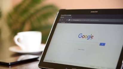 ആത്മഹത്യയെ കുറിച്ച് ഗൂഗിളിൽ തിരഞ്ഞു, യുവാവിനെ ഉടനടിയെത്തി പിന്തിരിപ്പിച്ച് പൊലീസ്