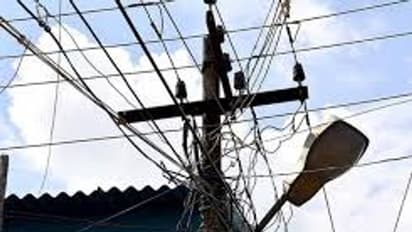 நெல்லையில்  மின்தடை நாளில் பழுது நீக்கிய ஊழியர் மின்சாரம் தாக்கி பலி; உறவினர்கள் போராட்டம்