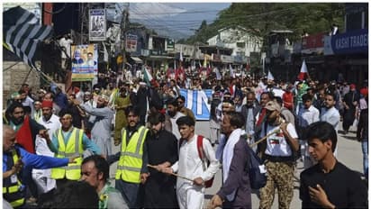 ഗോതമ്പ് കിട്ടാനില്ല, മാസങ്ങളായി ശമ്പളമില്ല; ദുരിതം വർധിക്കുന്നു, പാക് അധീന കശ്മീരിൽ പ്രതിഷേധം രൂക്ഷം