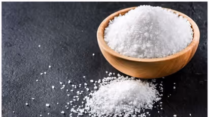 Salt: ఉప్పు వల్ల ఎన్ని నష్టాలో తెలుసా.. అన్ని ఆరోగ్య సమస్యలకు అదే కారణం!