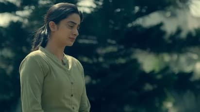 നമിത പ്രമോദ് നായികയായി 'ഇരവ്', വീഡിയോ ഗാനം പുറത്ത്