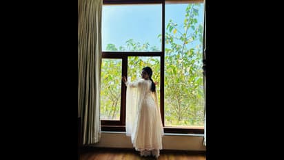 ట్రెడిషనల్ లుక్ లో 'సార్' హీరోయిన్.. చిరునవ్వులు చిందిస్తూ సంయుక్త మీనన్ మహా శివరాత్రి విషెస్  