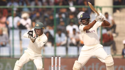 വെറും മാസ് അല്ല, മരണമാസ്; ഫസ്റ്റ് ക്ലാസ് ക്രിക്കറ്റില് 5000 റണ്സും 700 വിക്കറ്റും തികച്ച് അശ്വിന്