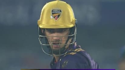 ఆడేది పాకిస్తాన్ లీగ్లో.. పెట్టుకున్నది బంగ్లాదేశ్ లీగ్ హెల్మెట్.. పాక్ యువ పేసర్కు జరిమానా