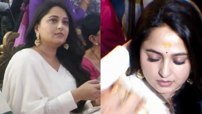 మహా శివరాత్రి ఉత్సవాల్లో అనుష్క.. ఇలా మారింది ఏంటి, లేటెస్ట్ లుక్ కి షాక్ లో నెటిజన్లు 