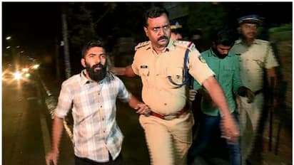 കോഴിക്കോട് മുഖ്യമന്ത്രിക്കെതിരെ കരിങ്കൊടി; 7 കെഎസ്‍യു പ്രവര്‍ത്തകര്‍ കസ്റ്റഡിയില്‍